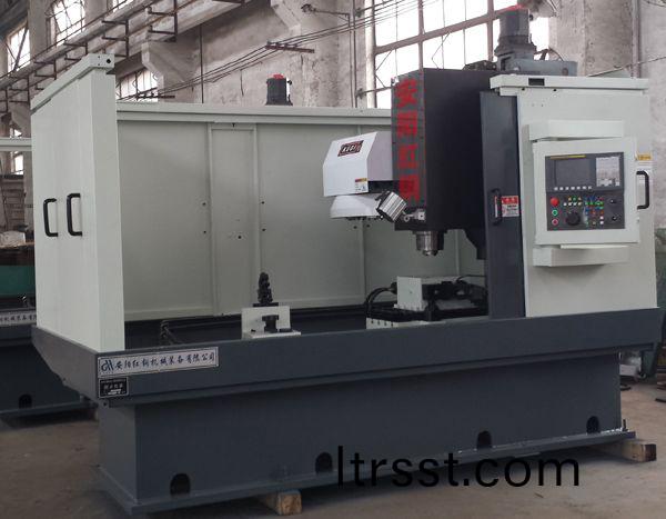 前軸(zhou)鎖銷(xiao)孔專用加(jia)工(gong)