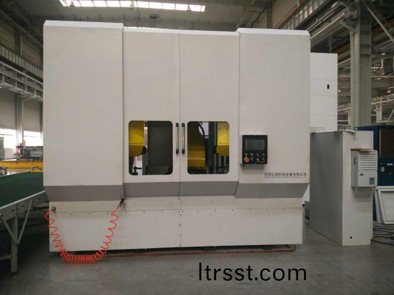 異(yi)型(xing)筦鋸切數(shu)控(kong)機(ji)牀(chuang)